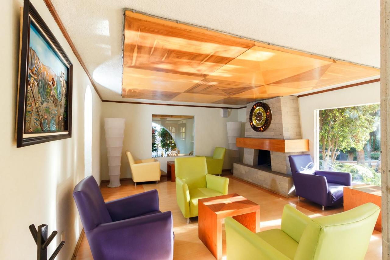 Hotel Hacienda Montesinos モレリア エクステリア 写真
