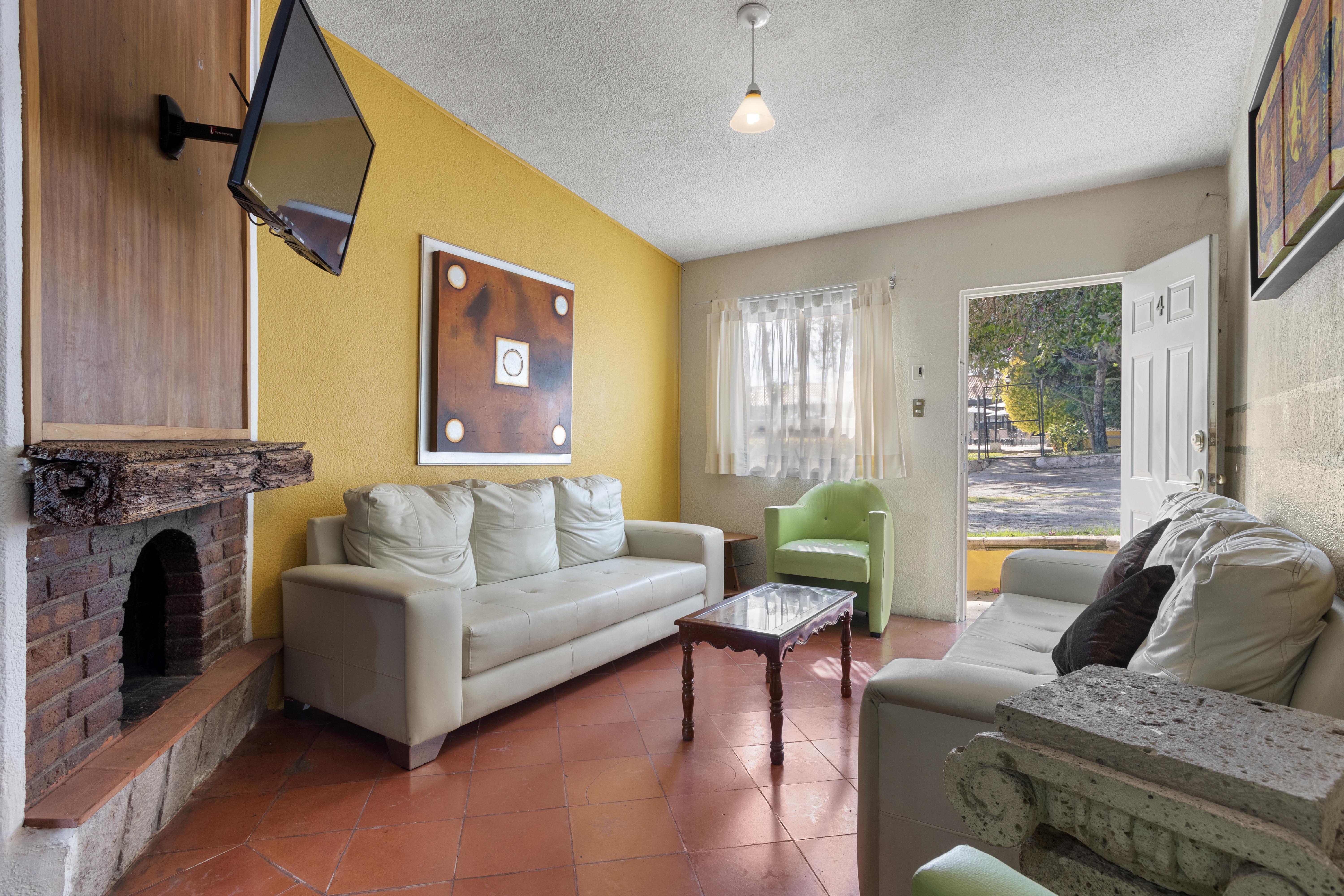 Hotel Hacienda Montesinos モレリア エクステリア 写真